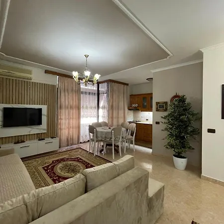 Helias Nest דירה *